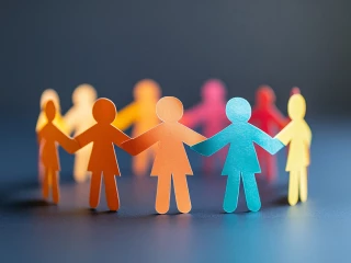 Guirlande de personnes qui font une ronde